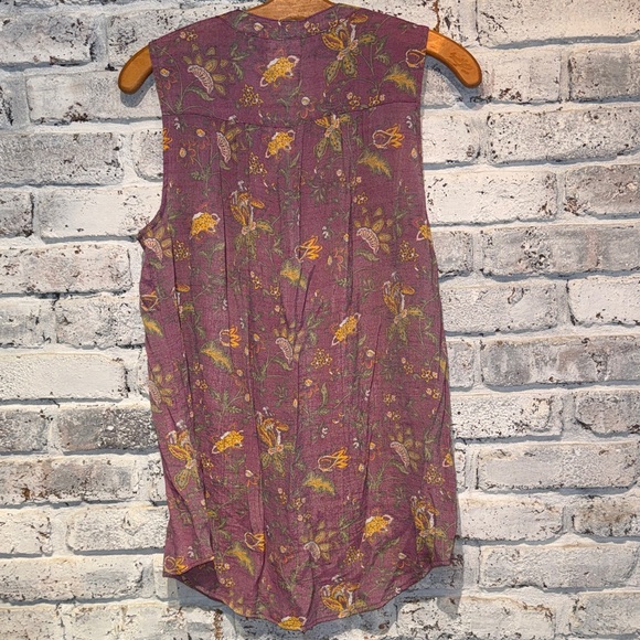St. John's Bay Floral Sleeveless Blouse - Picture 6 of 7